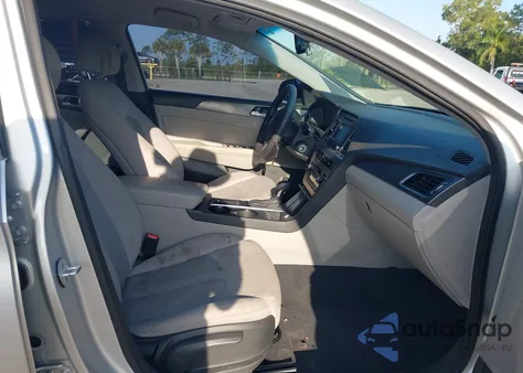 2015 Hyundai Sonata Sport z USA, uszkodzony, nr VIN 5NPE34AF1FH113426